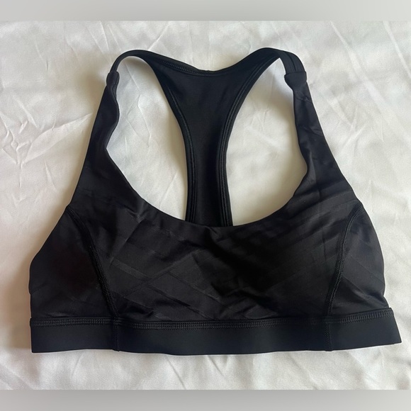 Lululemon Hot Like Agni Bra -Size 8 Black - Picture 3 of 6